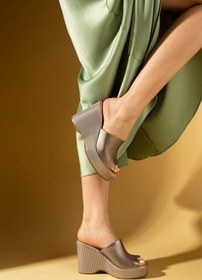 Resim NESSİMO Platin Cilt Dolgu Topuk Terlik N265291 