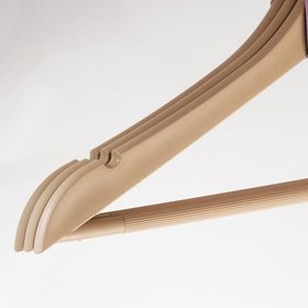 Resim Ahşap Görünümlü Plastik Askı, Elbise Askısı, Gömlek Askısı, Pantolon Askısı, Tişört Askısı (9, BEJ) 