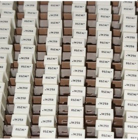 Resim Rsbıc3100dq00k 100nf 250v 5 0.1 Kemet Polyester Kondansatör 50 Adet 