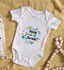 Resim Bitmeyenkartus Bk Kids Küçük Çocuk Burada Tasarımlı Bebek Body Zıbın - Model 1 Çok Renkli 
