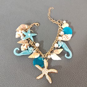 Resim Yaratıcı Bir Moda Bilekliği 