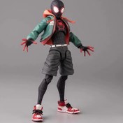 Resim Spiderman Koleksiyon Figürü - Dinamik Poz, Kırmızı ve Siyah Takım Elbise ile Turuncu Detaylar, PVC Malzeme, Ev, Ofis, Yurt, Araba Dekoru, Parti, Doğum Günü, Sevgililer Günü, Noel Hediyesi için Mükemmel, Şık Koleksiyon Figürü | Kaliteli Koleksiyona Uygun 