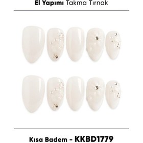 Resim 10'lu Beyaz Kısa Badem Kkbd1779 Tekrar Kullanılabilir El Yapımı Protez Takma Tırnak S 
