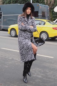 Resim Lijuri Zebra Desenli Kaşe Kaban 7124 