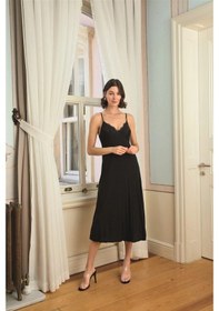 Resim Aria's Closet Arias Closet Çiçek Yaprak Ve Etnik Desenli Dantelli Ve Dekolteli Sabahlık Takımı Siyah 