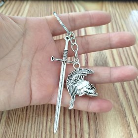 Resim 1 adet Vintage Stil Spartalı Miğfer ve Kılıç Anahtarlık Seti, Demir Alaşımlı Gladyatör Savaşçı Pendants, Antika Tasarım Anahtarlık, Arkadaşlar için İdeal Hediye, Çanta ve Sırt Çantaları için 