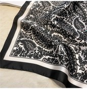 Resim Yeni Paisley Baskılı Kare Eşarp Yumuşak Saten Bandana Vintage Rüzgar Geçirmez Baş Örtüsü Şal Taklit İpek Seyahat Plaj Havlusu 2,70x70cm Çok Renkli 