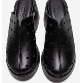 Resim Luvishoes Nıves Siyah Hakiki Deri Delikli Kadın Dolgu Topuklu Terlik 