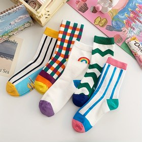 Resim 5'li Paket Kadın Çizgili Orta-Baldır Çoraplar - Canlı Gökkuşağı, Ekose & Zikzak Desenleri, Yumuşak Nefes Alabilen Kumaş, Sadece Elde Yıkama, Şık Günlük ve Resmi Kıyafetler için, Sevimli Çoraplar, Çok Yönlü Çorap Desenleri, Rahat Çorap Giyim 