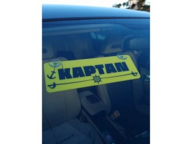 Resim Cybill Store Kaptan Yazılı Vantuzlu Dekor Pleksi Plaka 