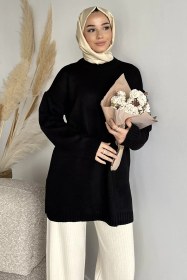 Resim Gülseli Bisiklet Yaka Yırtmaçlı Tesettür Triko Tunik Siyah TZL-P-00020085 