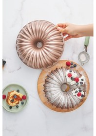 Resim Karaca Cake Pro Dilimli Rosegold Döküm Kek Kalıbı 