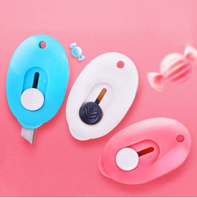 Resim nelerbulurum 2 ADET ULTRA KESKİN ÇELİK BIÇAKLI MİNİ TEKLİ ANAHTARLIKLI FALÇATA MAKET BIÇAĞI 