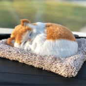 Resim 1 adet Sevimli Uyuyan Kedi Araba Hava Spreyi, Yaratıcı Aktif Karbon Fiber, Gerçekçi Peluş Kitty Gösterge Paneli Süsü, Koku Giderici, Otomatik İç Dekor Aksesuarı 