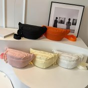 Resim Naylon Mini Omuz Çantası, Tek Renk, Fermuar Kapatma, Polyester Astarlı, El Yıkamalı, Spor ve Şık Tasarım - Pembe, Beyaz, Kırmızı, Siyah Renklerde Mevcut - Seyahat ve Günlük Kullanım İçin Uygun 