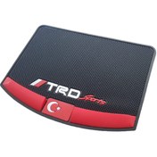 Resim caraks Kaydırmaz Silikonlu Ped Araç Göğüs Torpido Ev Ofis Çok Amaçlı TRD Sports Bayrak Desenli 18cmx13cm 