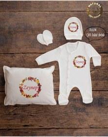 Resim yzc home size dair... K28 Ty Ekru Renk Isme Özel Isimli Baskılı Bebek Yastık Tulum Şapka Eldiven Set Hastane Çıkışı 