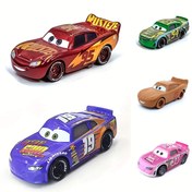 Resim Disney Cars 5 Lightning McQueen Kırmızı & Altın Yarış Tasarımlı Metal Döküm Model Araba, 95 Numara, Siyah Vurgular - Noel, Paskalya, Cadılar Bayramı Dekoru için Koleksiyonluk Oyuncak (12 Yaş ve Üzeri) 