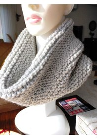 Resim Duman Rengi El Yapımı Unisex Boyunluk Duman 