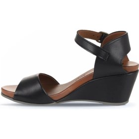 Resim Bueno Shoes Siyah Deri Kadın Dolgu Topuklu Sandalet 01WJ1503 01WJ1503 