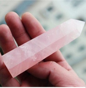 Resim Doğal Kaya Pembe Gül Kuvars Kristal Değnek Noktası Şifa Taş 60-70 Mm 
