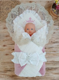 Resim Wool Yün Kumaş Taç Nakışlı Güpür Duvaklı Fiyonk Çift Renk Prizma Taş Unisex Kundak Bebek Battaniyesi 