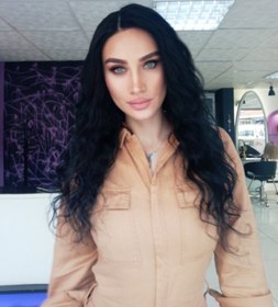 Resim LUISA JET SİYAH DANTEL PERUK ÜNİTESİ - ÖN DANTEL CAP 