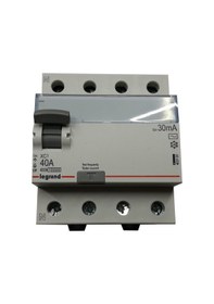 Resim Xc3 4x40 Amper 30ma Ac Tipi Kaçak Akım Rölesi 