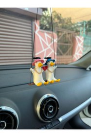 Resim 3dbaydesign AŞK ve SEVGİYİ simgeleyen Altın Zincirli Sallanan Şapkalı Cift Ördek Yeni Trend Dikiz Ayna Süsü 