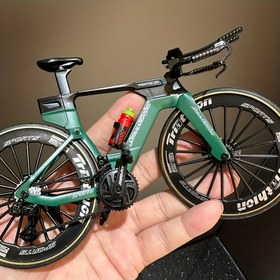 Resim Gerçekçi Bisiklet Modeli - Aerodinamik Çerçeve, Turkuaz & Siyah Yarış Bisiklet Dekoru, Ev/Ofis için Elektriksiz Sergileme - Bisikletçiler, Triatloncular ve Spor Tutkunları İçin Koleksiyonluk Oyuncak - Dayanıklı Yapı ile Gerçekçi Lastik Tutuşu 