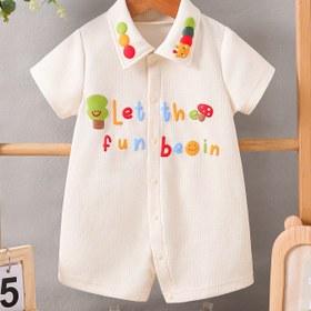 Resim Toddler Waffle Kısa Kollu Romper Renkli Harf Baskısı ile - "Eğlence Başlasın" Tasarımı, Geniş Uygun Yazlık Kıyafet, Yeşil Kaktüs ve Kırmızı Mantar Vurguları ile Beyaz, Outdoor Oyunlar için Mükemmel, Eğlenceli Toddler Giyim, Casual Toddler Giyim, Rahat Toddler Giyim 