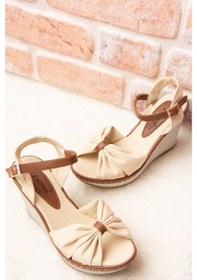 Resim Fox Shoes Bej Kadın Dolgu Topuklu Ayakkabı F674040405 