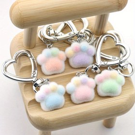 Resim 1 adet Reçine Kedi Pati Anahtarlık Kalp Şanslı - El Yapımı Mini saç tokası Kilit Anahtarlar, Telefon, Sırt Çantası için - Sevimli Hayvan Kolye Hediyesi Arkadaşlar, Aile, Sınıf Arkadaşları için, Sevimli Anahtarlık Aksesuarları, Sırt Çantası Süsü, Eğlenceli Tasarım, Detaylı El Sanatları 