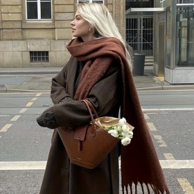 Resim 1 adet Kadın Zarif Kalın Sıcak Kahverengi Eşarp - Bohem Tarzı Düz Renk Kışlık Eşarp, Rahat Soğuk Korumalı & Sonbahar/Kış için Şık, Ona Mükemmel Hediye, Günlük & Resmi Kıyafetler, Çok Yönlü Moda Aksesuarı | Bohem Tarzı Eşarp | Yumuşak Dokulu Kumaş 