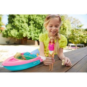 Resim Barbie Bebek ve Yüzebilen Teknesi Oyun Seti Barbi 