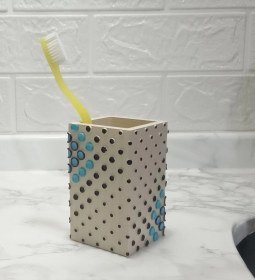 Resim 2 Adet Diş Fırçalık Ve Macunluk Puanlı Poliresin 6x6x10cm 200ml Banyo Seti Çok Renkli 