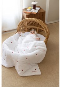 Resim Nakışlı Müslin Bebek Yorgan Müslin Yorgan Beyaz - Kırmızı 
