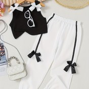 Resim Kadınların Moda Kıyafeti Seti Yay Detayı ile - Kırmızı Üst Beyaz Yay Detaylı ve Düz Renk Jogger Pantolon ile, Bahar/Yaz için Mükemmel, Sevimli Kıyafetler, Dış Mekan için İdeal 