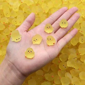 Resim 10 Gece Işıklarıyla Parlayan Mini Tavuk Heykelleri - Sevimli Reçine Mikro Peyz Dekorasyonları, Peri Bahçesi, Ev, Araba ve DIY El Sanatları için Uygun, Kırmızı Burun Sarı Tavuk Figürleri, Gece Aydınlatması, Gösterge Paneli Süsü | Hikaye Tavuk Tasarımı | Dayanıklı Reçine Heykeller 
