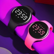 Resim Gençler için LED Dijital Adımsayar Saat - Alarmlı ve Kronometreli Fitness Takipçi, USB Şarj Edilebilir, 50 Günlük Bekleme Süresi, Gıda Sınıfı Silikon & ABS, 13.46-19.05 cm Bilek Uyumlu, Genç Erkek ve Kızlar İçin Harika Hediye (Siyah) 