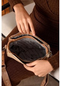 Resim Just Polo Kadın Kabartma Baskılı El Ve Omuz Çantası Shoulder Bag Bej 