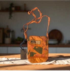 Resim Vintage Renkli Etnik Salaş Tek Bölmeli Günlük Kadın Kol Omuz Çapraz Telefon Çantası 14 Cm X 17 Cm Turuncu - Haki 