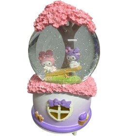 Resim Kuromi My Melody Işıklı Müzikli Dönen Otomatik Püskürtmeli Büyük Boy Kar Küresi Mor 