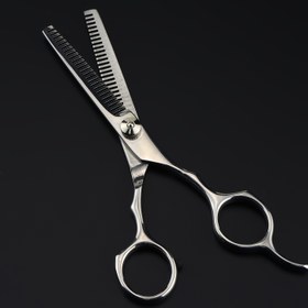 Resim 1 adet 13.97 cm Gümüş Yüksek Vidalı Kuaförlük Özel Makas İnceltme Makası Çift Taraflı Dişli Makas Ev Makası 