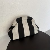 Resim 1 Adet Kadınlar İçin Vintage Çizgili Örgü Clutch Çanta - Günlük Kullanım ve Özel Günler İçin Şık Siyah Beyaz Polyester El Çantası ile Toka Kapatma, Dayanıklı Örgü Çanta | Vintage Çizgi Tasarım | Sevimli Çanta 