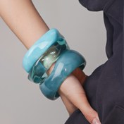 Resim 3 adet Mavi Deniz Stili Akrilik Bileklik Seti, Etnik Zarafet Minimalist Gradyan Bant Kombinasyonu, Yığınlanabilir ve Tek Giyilebilir, Günlük Giyim ve Tatil için Mükemmel 