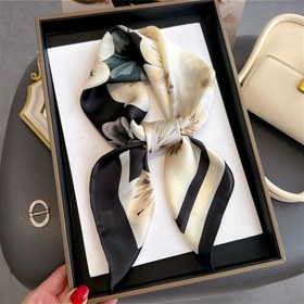 Resim Şık 27,5 İnç Kadın Saten Eşarp - Yumuşak Hafif %100 Polyester, Siyah Beyaz Çizgili Desenli, Günlük Kullanım ve Saç Şekillendirme için Çok Yönlü Moda Aksesuarı 