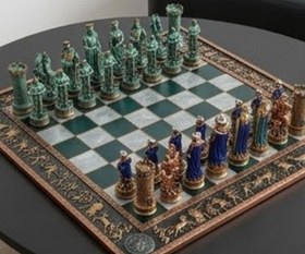 Resim Historical Chess Set with Decorative Board, Medieval Chess Set with Detailed Warrior Pieces, Antique Look Chess Set with Medieval Figures - Object-20 