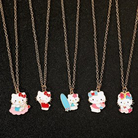 Resim 5pcs Sanrio Hello Kitty & Friends Necklace Set, Cute Alloy Animal Themed Pendants, Daily Wear & Gift, No Power Required, All Seasons Compatible 