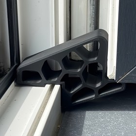 Resim 3D Baskılı Pencere ve Balkon Kapı Durdurucu - Ray Kilidi ile Ağır Hizmet Tipi, Kaymaz Takma/Kaldırma Kolaylığı, İç/Dış Mekan Kullanımı için Uygun, Sürgülü Kapılar, Balkonlar, Teraslar & Ofisler - Turuncu/Gri/Siyah, Dayanıklı Plastik Yapı, Sağlam Tutuş, Güvenli Kavrama, Yüksek Mukavemet Malzeme, Ev Güvenliği, Ofis Güvenlik, Kompakt Tasarım, Güçlendirilmiş Tutuş, Apartman Yaşamı, Ofis Yöneticileri 